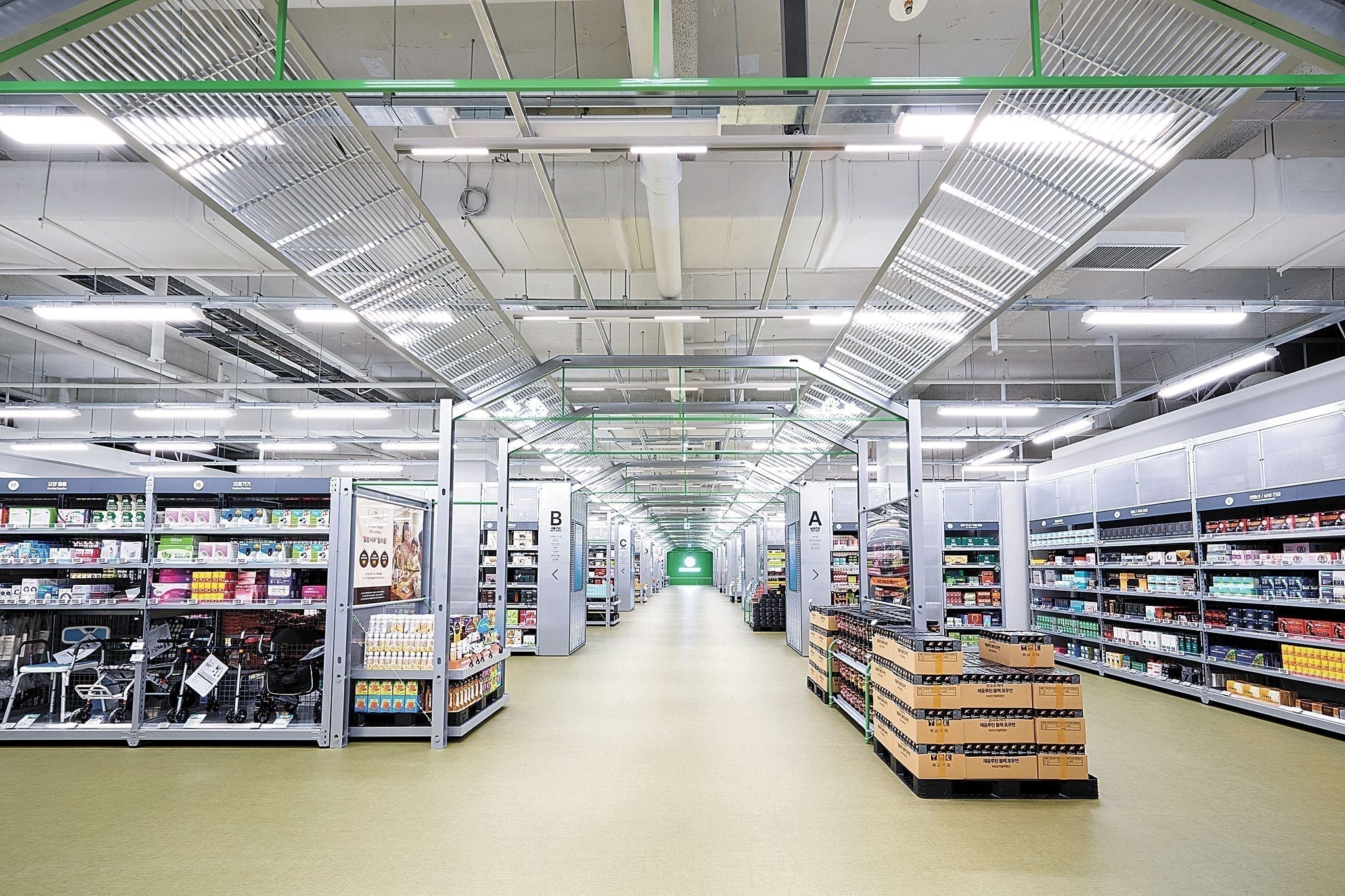 3 Warehouse-Style Pharmacies to Visit in Seoul
