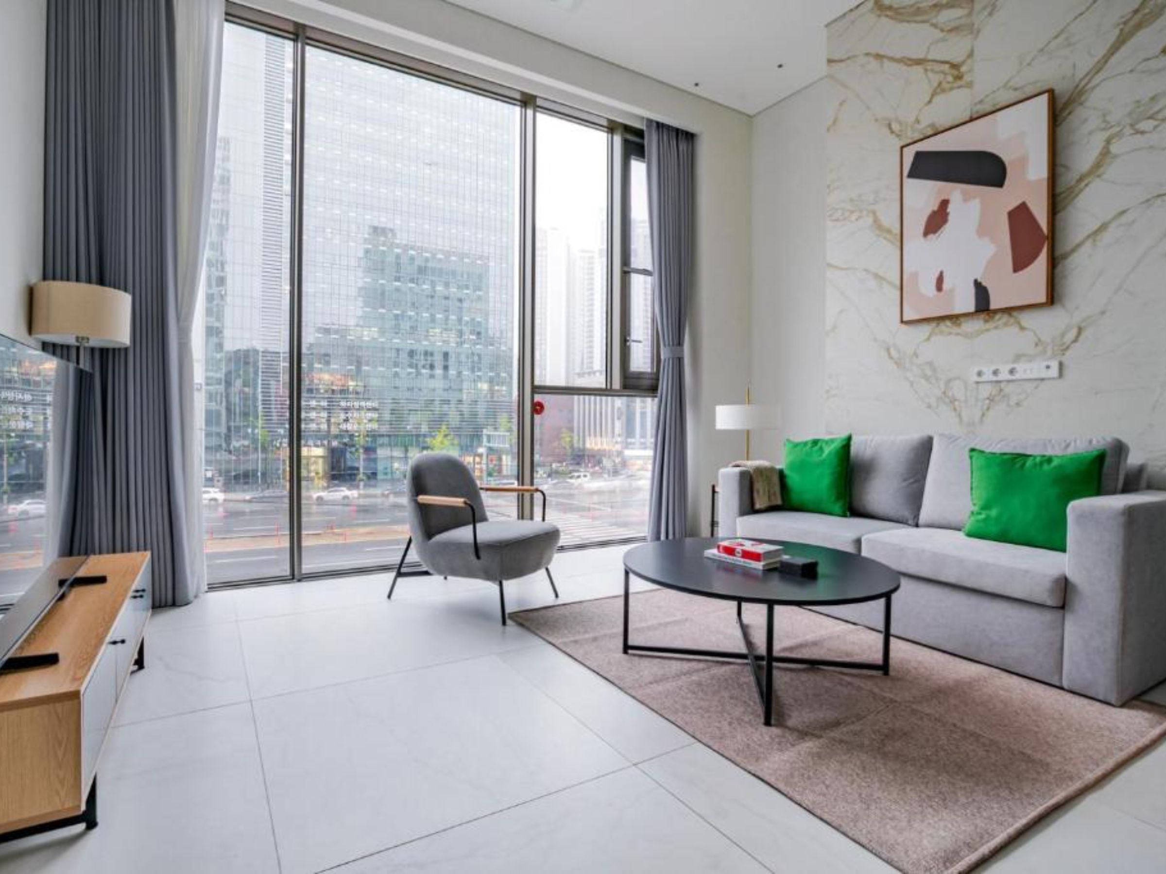 Airbnb Alternatives in Seoul: 2026 Guide