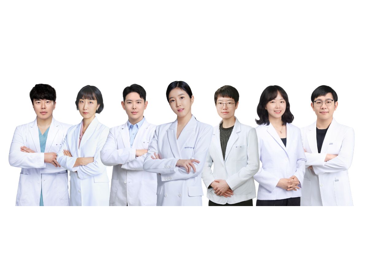 Photo of Kleam dermatology clinic's team